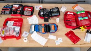 Choosing the Right First Aid Kit